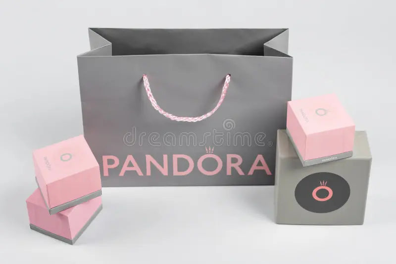 Bolsa de Pando Luxury + Caja pequeña rosada