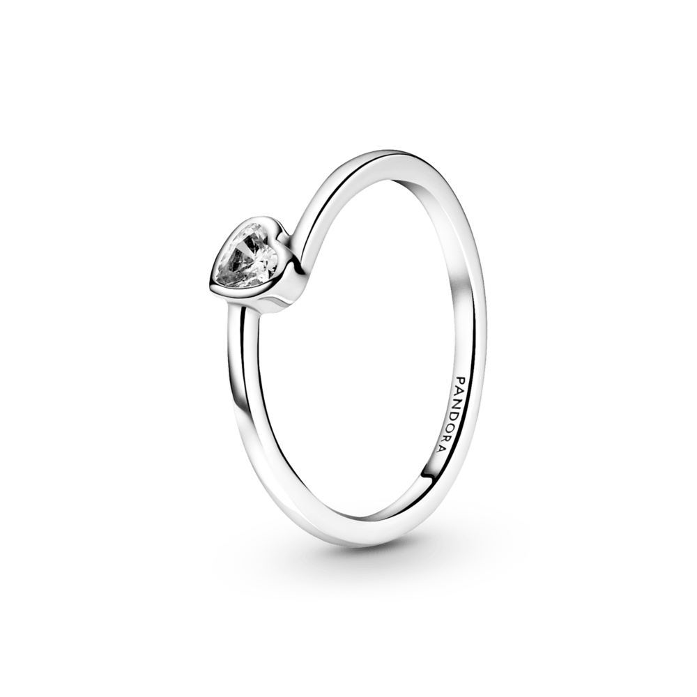 Anillo Solitario Corazón Inclinado Transparente